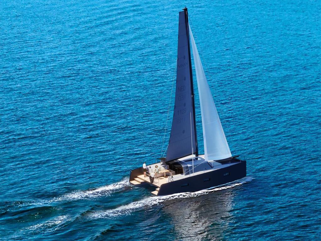 Vaan R4 Upwind Close